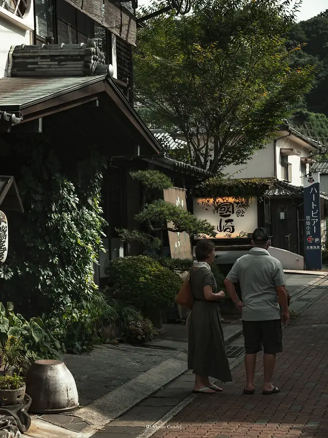 1a98f219d58368f63bed80e25b836a2ae256c6d2f6dbf67d51175b962e63017d