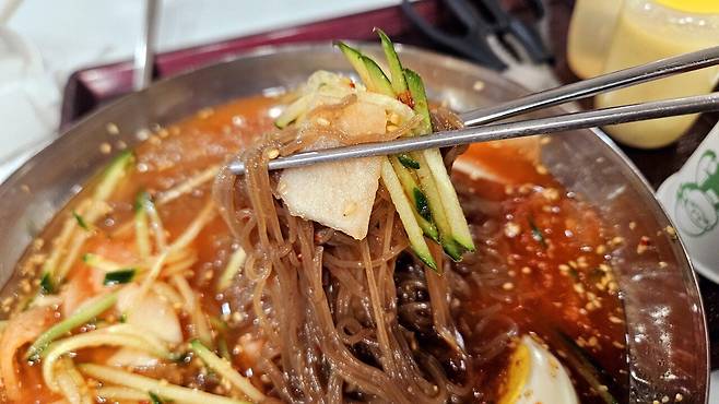 20250413_133816.jpg 일요일 점심 신도림테크노마트 푸드코트 돈까스