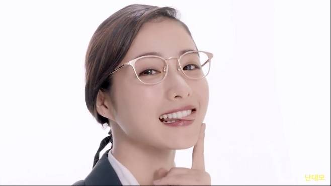 혀 내미는 버릇이 있는 이시하라 사토미