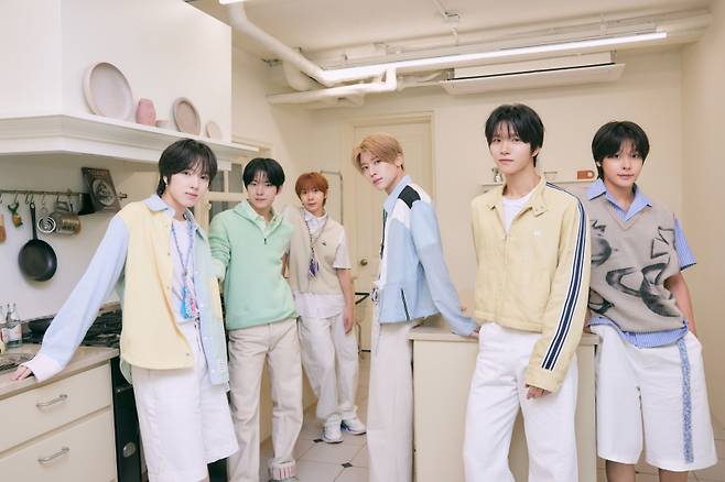 NCT 위시 사쿠야, 유우시, 료, 시온, 재희, 리쿠(왼쪽부터). SM엔터테인먼트 제공