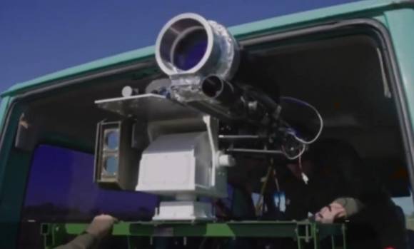 우크라이나가 자체 개발한 레이저 무기 시스템 ‘트리주브’. 영상 캡처