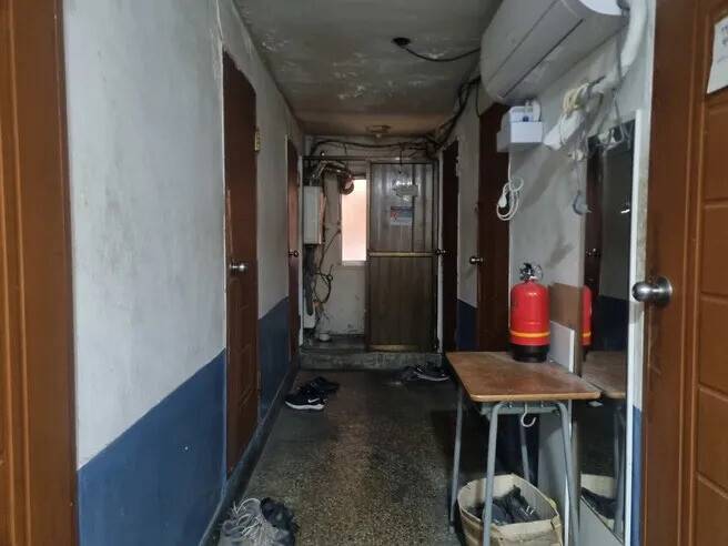 서울 용산구 동자동 쪽방촌 주민이 살고 있는 여인숙 복도 모습. 고나린 기자 me@hani.co.kr