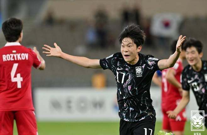 선제골을 터트린 한국 17세 이하 대표팀의 정현웅. [사진 KFA]