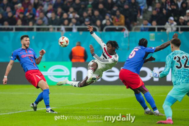 맨유 아모림 감독과 구단은 마이누도 매각을 염두에 두고 있다/게티이미지코리아