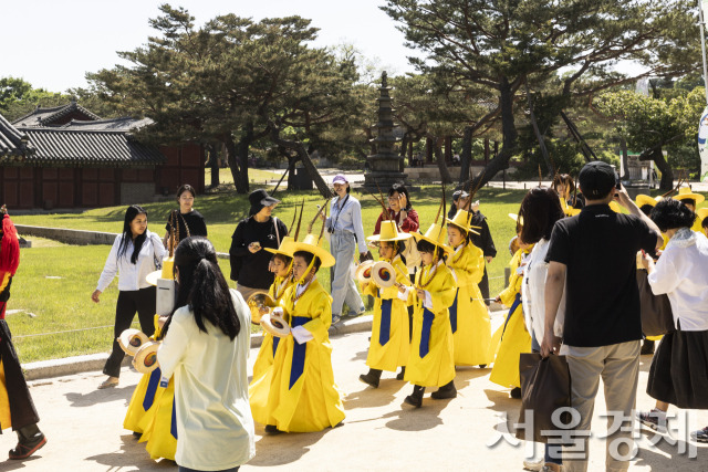 지난해 봄 궁중문화축전의 어린이 취타대 체험 모습(창경궁). 사진 제공=국가유산청