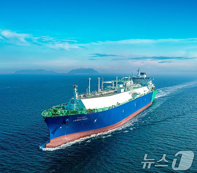 LNG 운반선 ‘레브레사(LEBRETHAH)’호 운항 모습. (한화오션 제공. 재판매 및 DB 금지) 2025.2.20/뉴스1