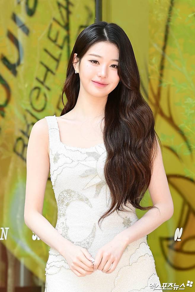 실시간 성수 이니스프리 팝업에 등장한 장원영 기사사진