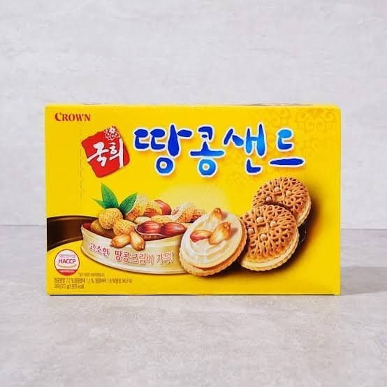IMG_6085.jpeg “펨붕아~ 아빠가 과자 사왔다”