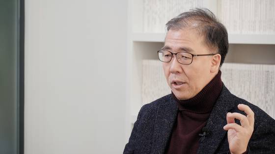 지난 1월 김동완 동국대 겸임교수가 중앙일보 VOICE팀과 인터뷰하고 있다.