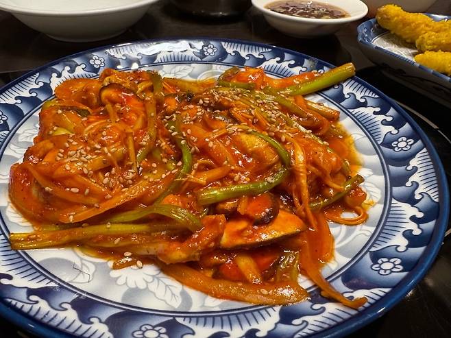 서울 서초구에 위치한 복어요릿집 '삼호복집'의 복불고기. 사진=이준형 블루밍비트 기자