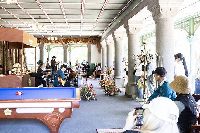 [서울=뉴시스] 궁중문화축전에 진행된 덕수궁  황실취미회 (사진=국가유산진흥원 제공) 2025.04.16. photo@newsis.com *재판매 및 DB 금지