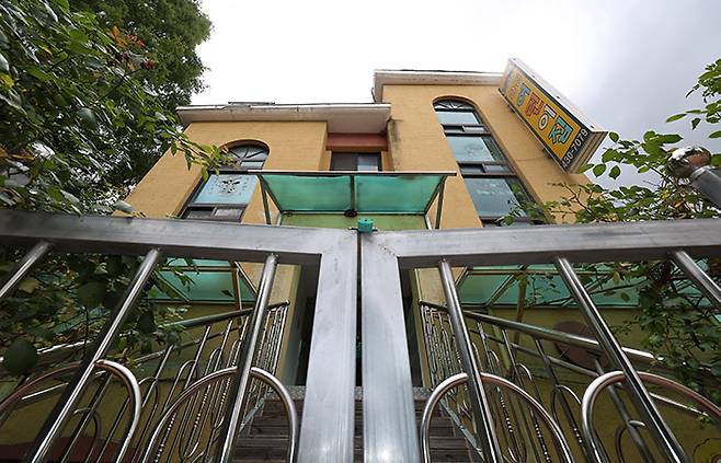 출생아수 감소로 인해 문을 닫는 어린이집이 늘고 있다.[사진｜뉴시스]