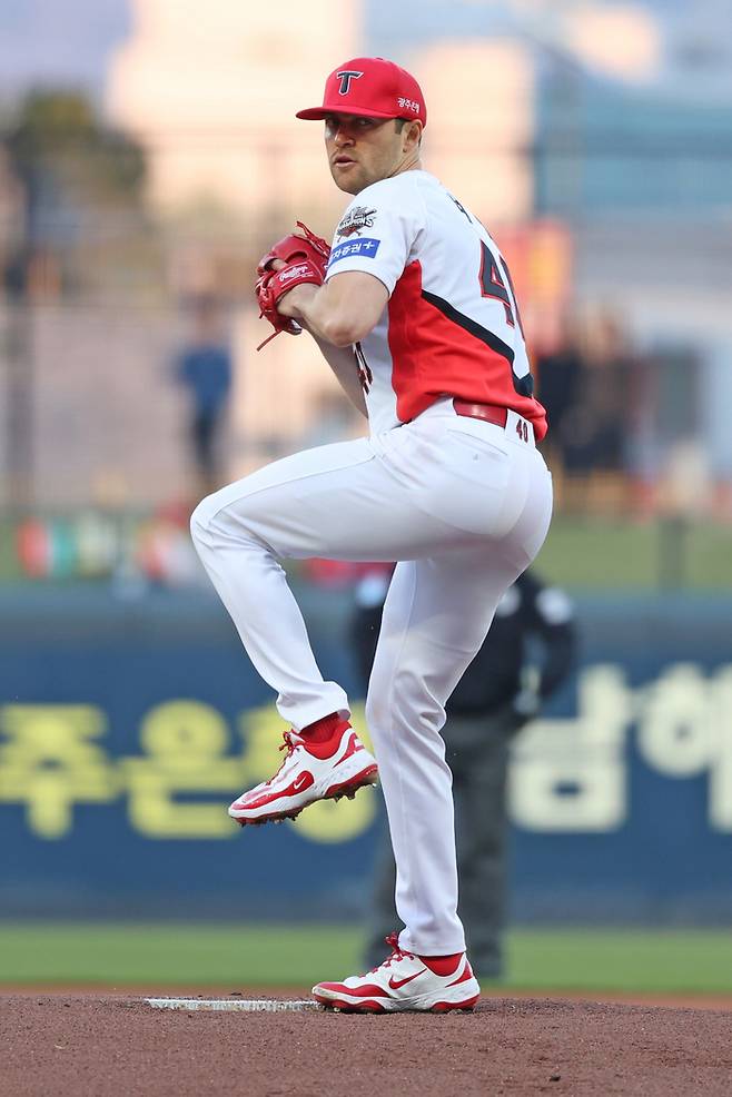 KIA 네일이 15일 광주-기아 챔피언스 필드에서 열린 2025 KBO리그 KT전에 선발 등판해 역투하고 있다. 사진 | KIA 타이거즈