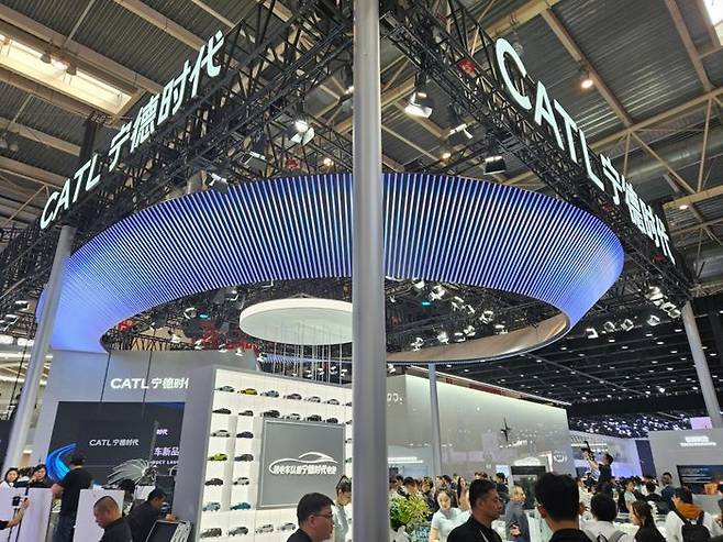 지난해 4월 베이징 국제전람센터 순이관에서 열린 '2024 오토 차이나'(베이징 모터쇼)의 CATL 부스 전경. ⓒ데일리안 정진주 기자