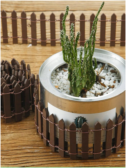 미니어처 나무 울타리