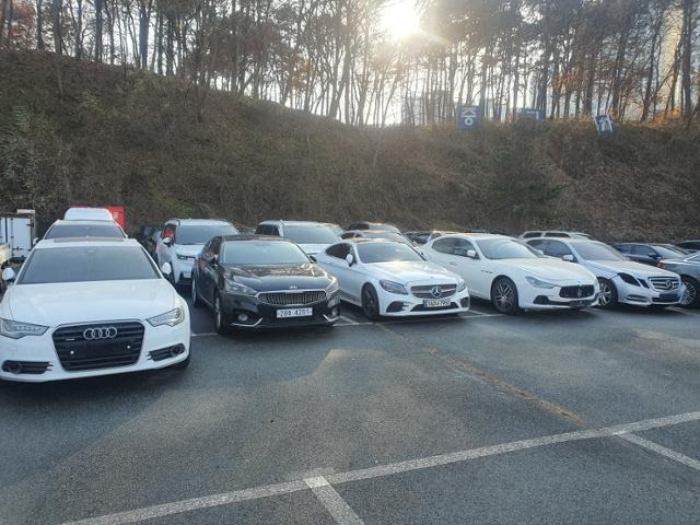 렌터카로 쓰인 대포차들이 주차돼 있다. 서울경찰청 제공