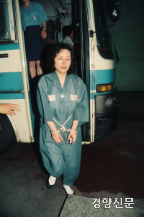1994년 거액어음사기사건을 구속 기소된 장영자씨. 경향신문 자료사진