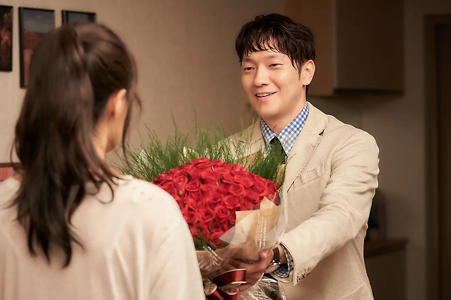 영화 ‘바이러스’ 속 한 장면.