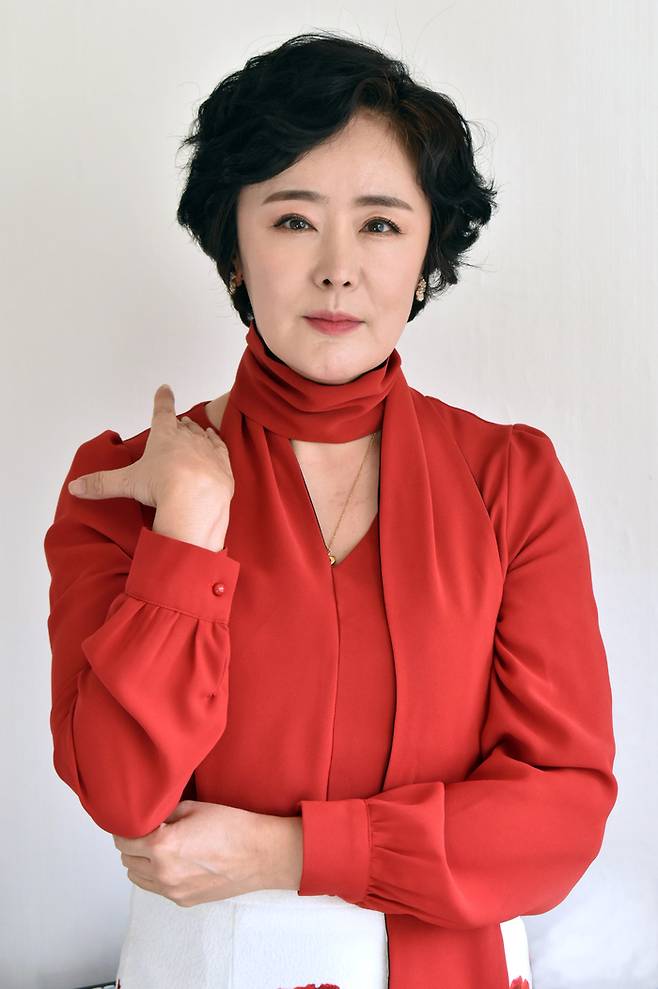 배우 이주화가 오는 5월 음악극 ‘조선협객’과 8월 연극 ‘리어왕: 눈먼자들’에서 180도 다른 캐릭터를 연기한다.  스포츠서울DB