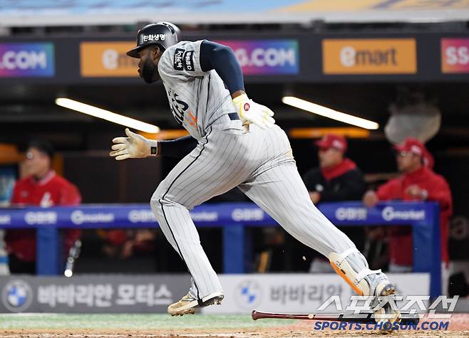 5회 경기를 뒤집어버린 플로리얼의 역전 적시타.