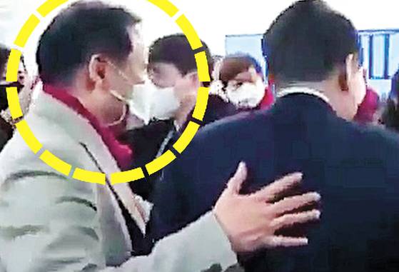 검찰은 건진법사 전성배씨와 연루된 2018·2022년 지방선거 공천 개입 사건을 수사 중이다. 윤석열 당시 대선캠프 네트워크본부 상임고문직을 맡은 전씨는 대선 이후 인사를 청탁한 정황이 드러나기도 했다. 사진 유튜브 캡처