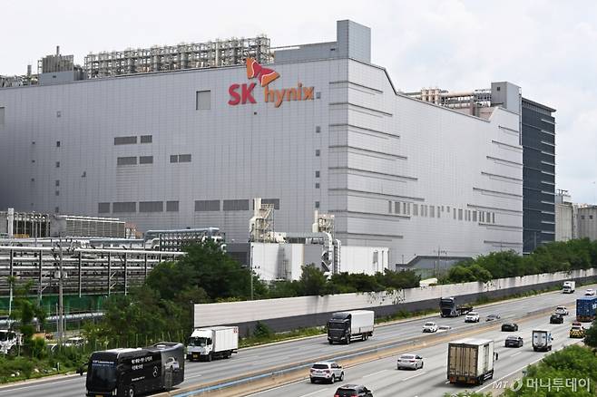 [이천=뉴시스] 김종택 기자 = 경기도 이천시 SK하이닉스 본사 모습. 2024.07.25. jtk@newsis.com /사진=김종택