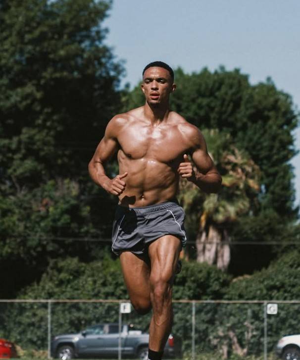 ▲ ⓒ아놀드 SNS