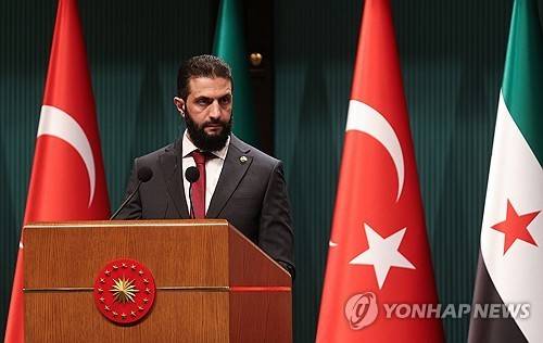 시리아 과도정부 아메드 알샤라 대통령 [EPA 연합뉴스 자료사진. 재판매 및 DB 금지]