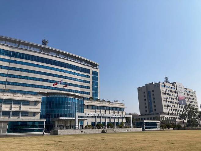 이전이 거론중인 용산 대통령실(오른쪽) 옆에 국방부 건물이 함께 들어서 있다. 사진=김경수 기자