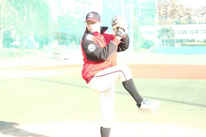 덕수고 김화중이 서울고전서 10연속 K를 기록했다. 전상일 기자