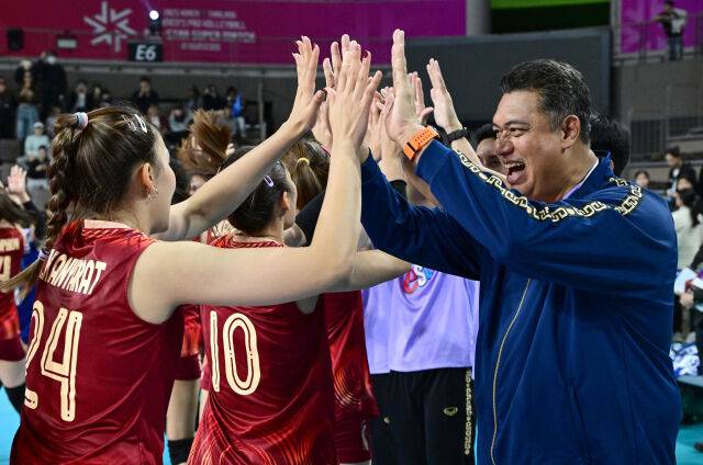 키아티퐁 태국 올스타 팀 감독./KOVO