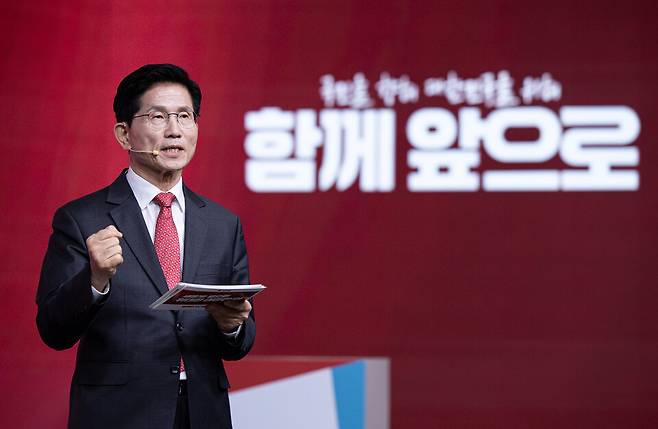 김문수 국민의힘 대선 경선 후보가 지난 18일 서울 강서구 ASSA아트홀에서 열린 국민의힘 '제21대 대통령후보자 1차 경선 비전대회'에서 비전을 발표하고 있다. ⓒ국회사진기자단