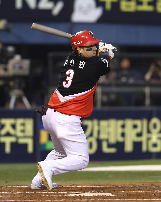 김선빈이 20일 잠실 두산전 7회초 추격의 적시타를 터뜨렸다. 사진 | KIA 타이거즈