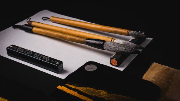 박승준 입사장 전수자와 이유나 이수자가 공동제작한 문진. 본인 제공