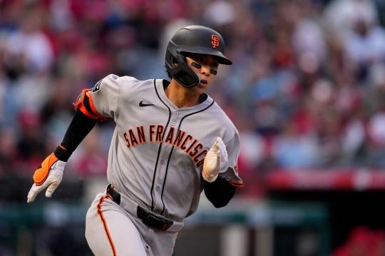 안타 치는 이정후. 사진[AP=연합뉴스]