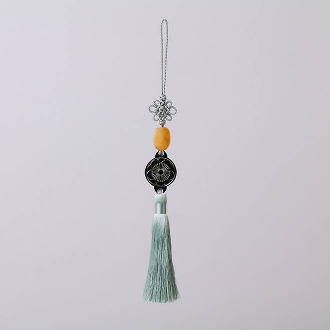 올해부터 새롭게 선보이는 궁중문화축전 궁패스 노리개. [사진 제공 = 국가유산진흥원]