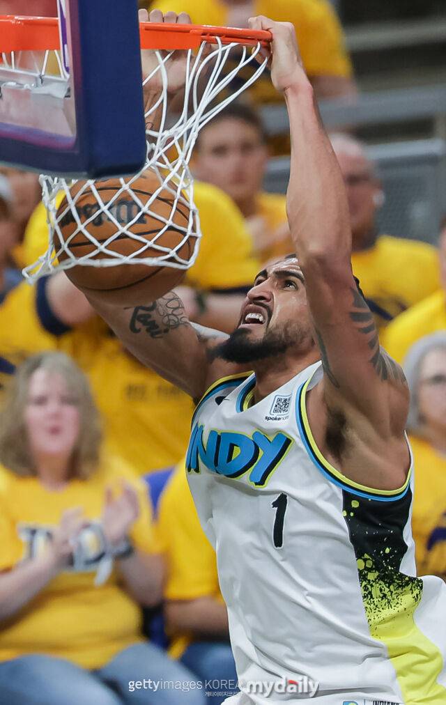 덩크를 터뜨리는 인디애나의 오비 토핀. /게티이미지코리아