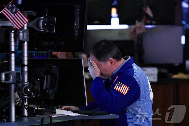 뉴욕증권거래소 트레이더 ⓒ AFP=뉴스1