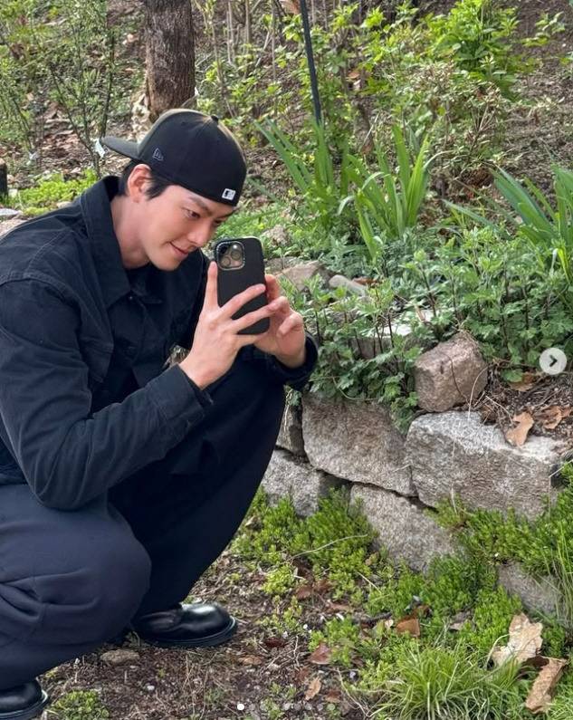 사진 출처=김우빈 SNS 계정
