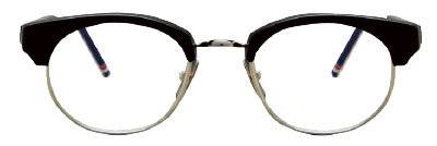 브로 라인에 포인트를 준 하프 림 디자인이 돋보이는 제품. 깔끔하면서도 강렬한 인상을 표현해준다. 87만 원 톰브라운.