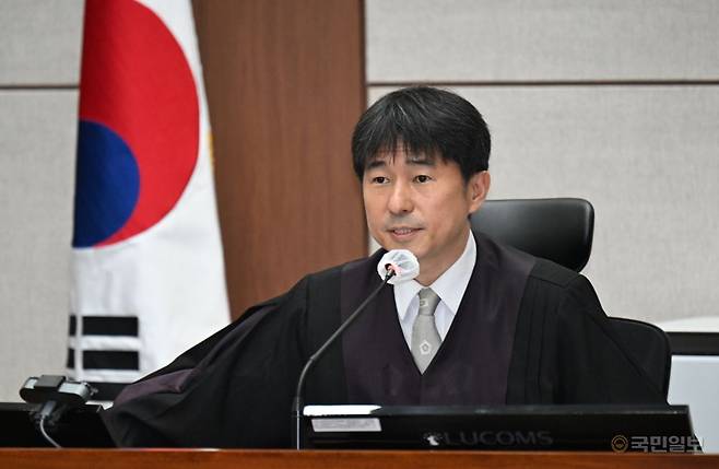 법원 촬영을 허용한 지귀연 부장판사.