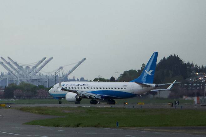중국 샤먼항공에 인도 예정이었던 737 MAX 비행기가 관세 분쟁으로 중국에서 미국 워싱턴주 시애틀의 보잉 생산기지로 돌아왔다. 로이터연합뉴스