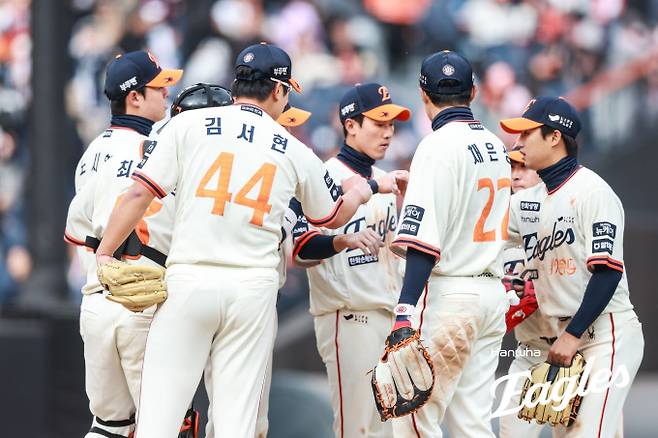 한화와 롯데가 최근 상승세를 보이고 있다. 사진은 지난 18일 대전 한화생명볼파크에서 열린 프로야구 '2025 신한 SOL 뱅크 KBO리그' 한화 이글스와 NC 다이노스 경기에서 한화가 승리한 모습. /사진=뉴시스(한화 이글스 제공)