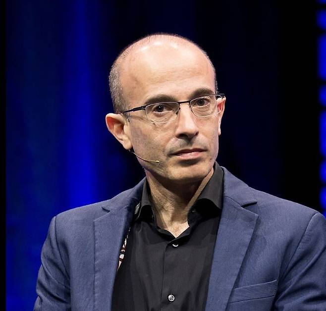 [서울=뉴시스] '사피엔스' '호모데우스' 등의 저서로 널리 알려진 이스라엘의 역사학자 유발 하라리. (출처: 위키피디아) 2025.04.21.  *재판매 및 DB 금지