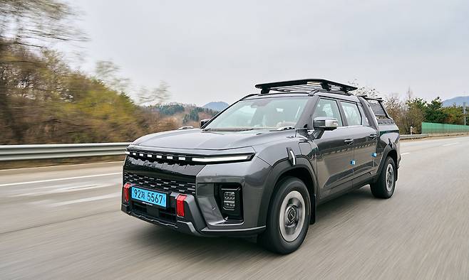 KGM이 내놓은 국내 첫 전기 픽업트럭 ‘무쏘 EV’. 도심형 패밀리 차량으로 자리 잡을 것으로 예상된다. KGM 제공