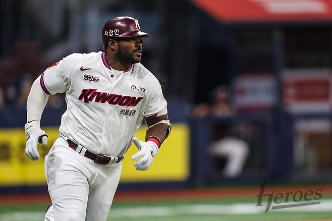 ▲ 푸이그에게 메이저리그 재도전이라는 극적인 기회가 찾아올 수 있을지 많은 이들의 관심이 모이고 있다. ⓒ 키움 히어로즈