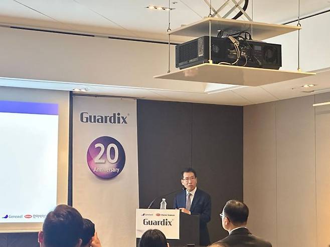 한상덕 제네웰 대표가 22일 열린 가딕스 출시 20주년 간담회에서 인사를 전하고 있다. ⓒ데일리안 이소영 기자