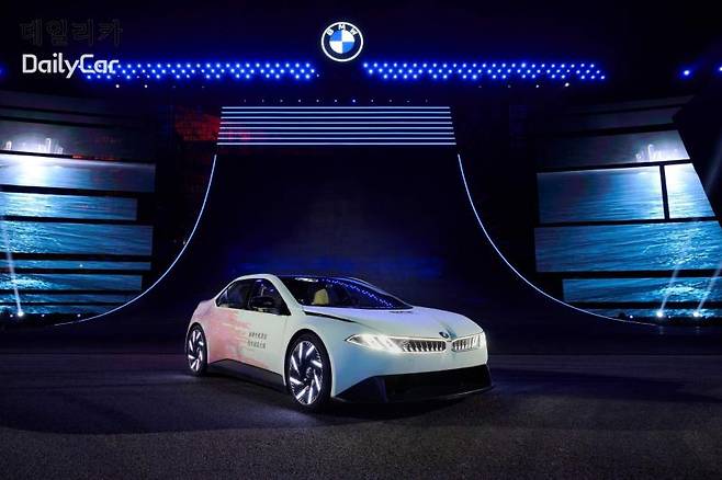 BMW 비전 드라이빙 익스피리언스(BMW Vision Driving Experience) (2025 상하이오토쇼)