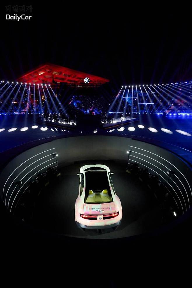 BMW 비전 드라이빙 익스피리언스(BMW Vision Driving Experience) (2025 상하이오토쇼)