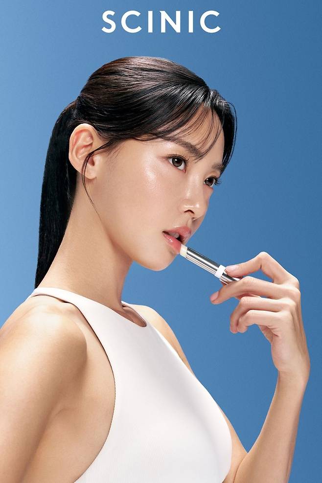 싸이닉 엠버서더 김민지 선수. 11번가 제공